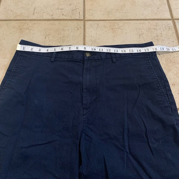 Men's Old Navy Slim Built-in Flex Chino Shorts - Size 36 - Picture 5 of 5